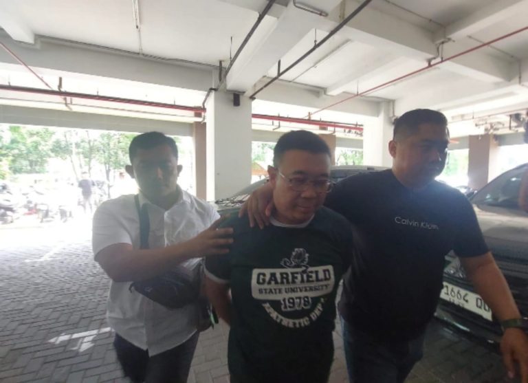 7a3fffe58e0cc6ac9f1f33dc24f9e6d9ee4e8ef83f790a7a000da875b002c3ac.0